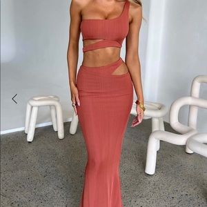 BRAND NEW * BABYBOO TWO PIECE SKIRT SET (RUST) * TOP (S) BOTTOM (XS)